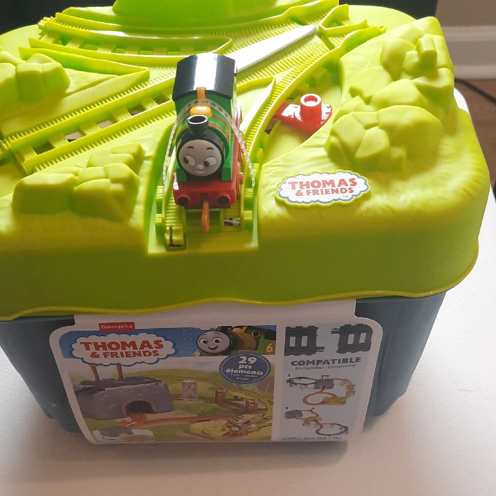 Thomas & Friends Toy Train Set, Percy’s Connect & Build Track Bucket NEW 3+ - Picture 8 of 8